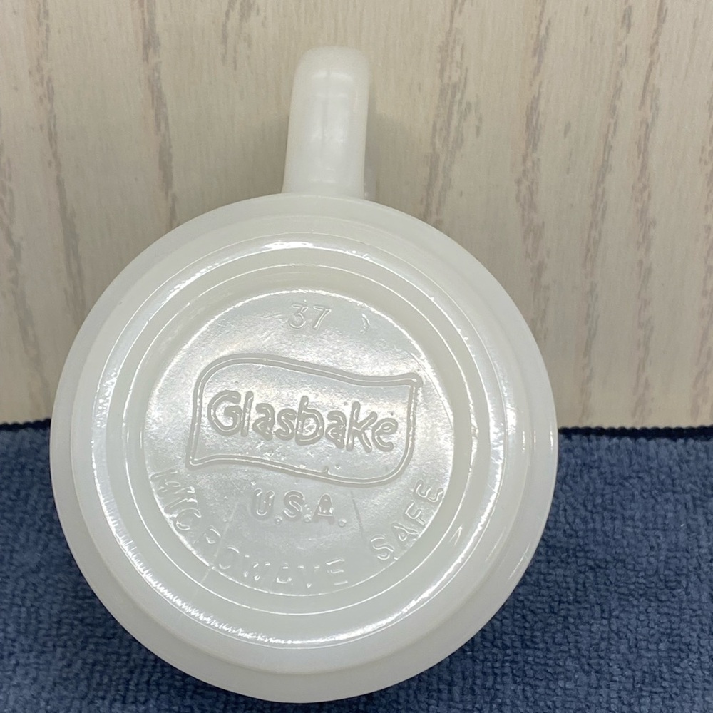 MOM Vintage 1970s
Glasbake White Glass
Coffee Mug Cup Greatest
World Tender Love - Picture 7 of 8